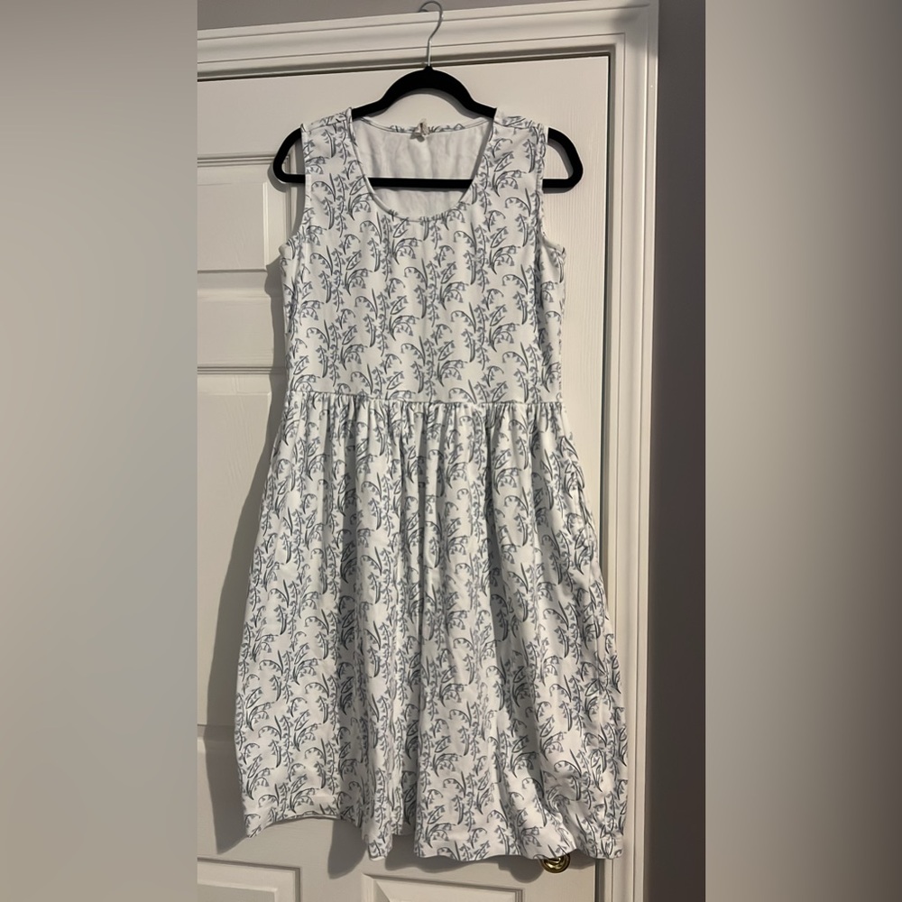 Kate Quinn scoop neck tank dress